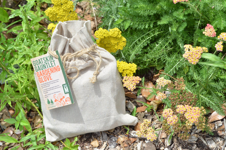 Packaging for gardening gloves that are for gardening.
